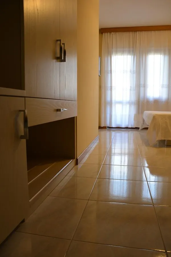 **  Hotel Giotto Garda  Italy