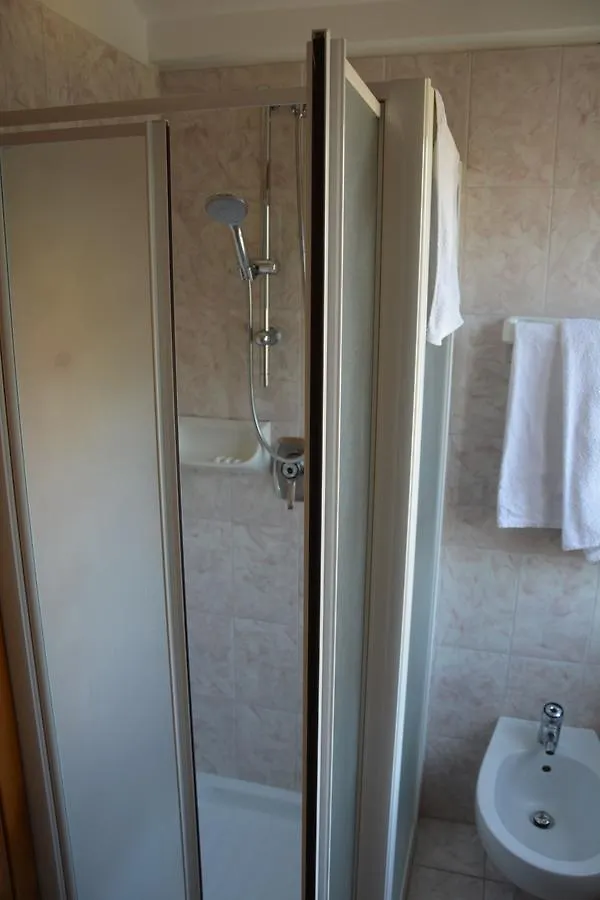 Hotel Giotto Garda  Garda (Verona)